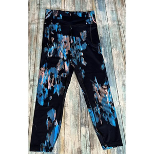 NWT Under Armour Fitted High‎ Rise Ankle Leggings